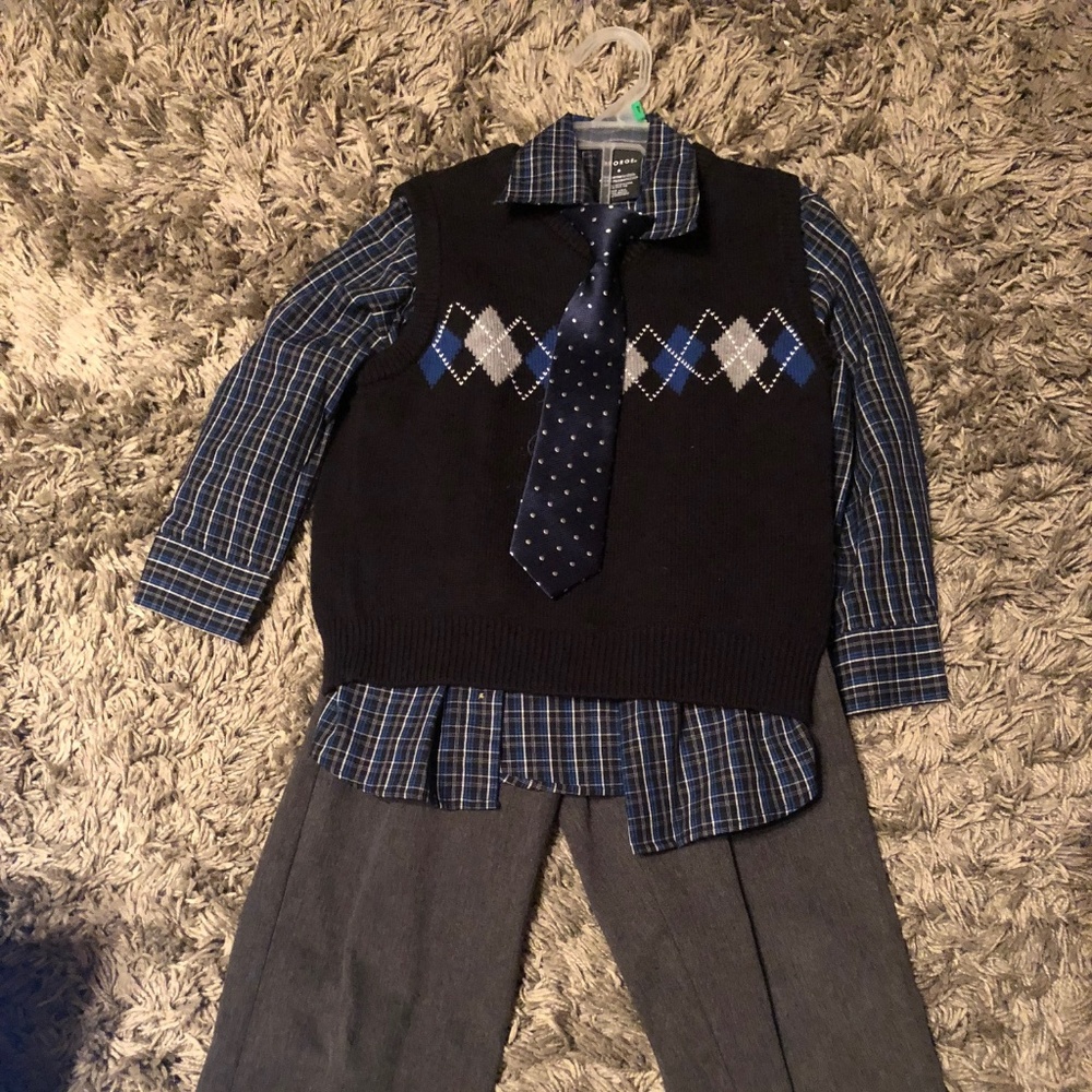Boy's 4 piece suit